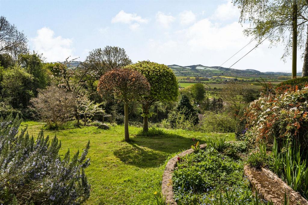 Dingley Dell, Shucknall Hill, Hereford, Herefordshire 3 bed detached