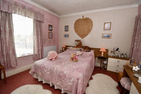 39 Hare Lane, Godalming, GU7 3EE