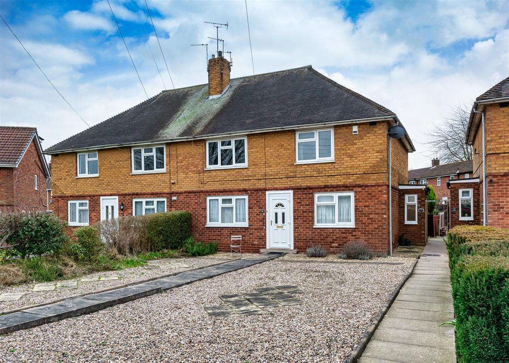Bridgnorth Avenue, Wombourne, Wolverhampton 2 bed for sale