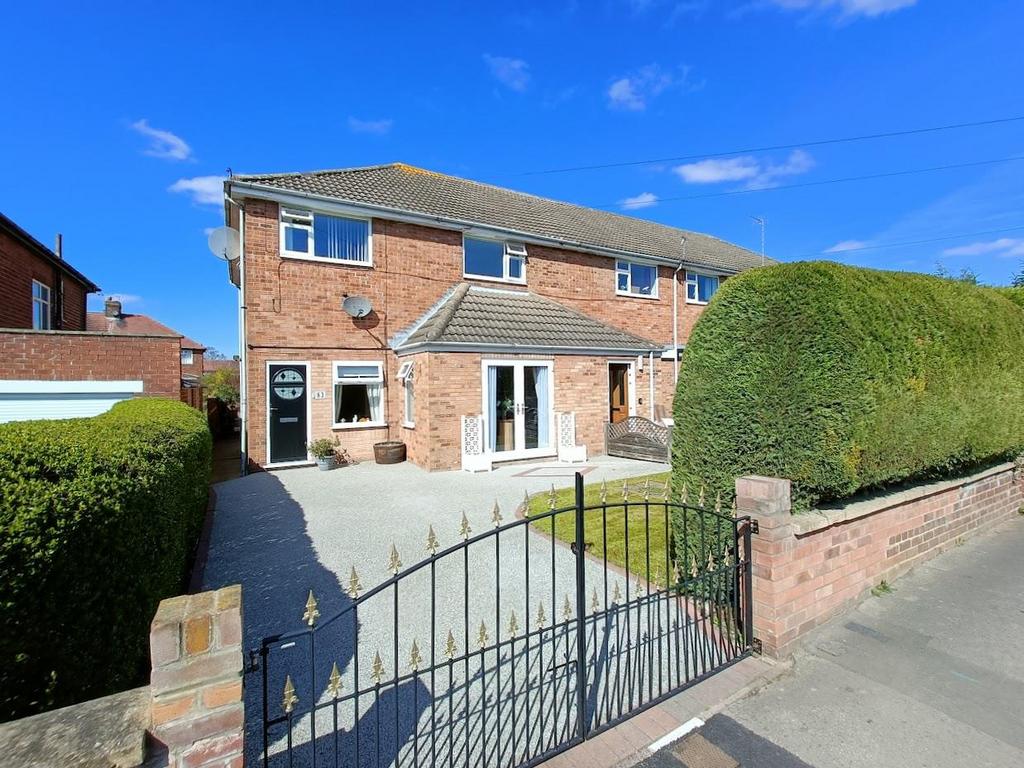 Burnholme Avenue, York, YO31 0NA 3 bed apartment £225,000