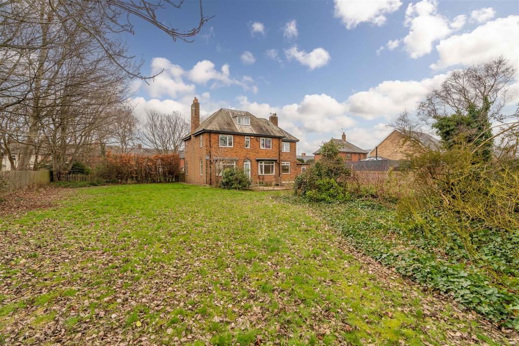 Newbiggin Road, Deaton Hirst, Ashington 4 bed detached house £850 pcm