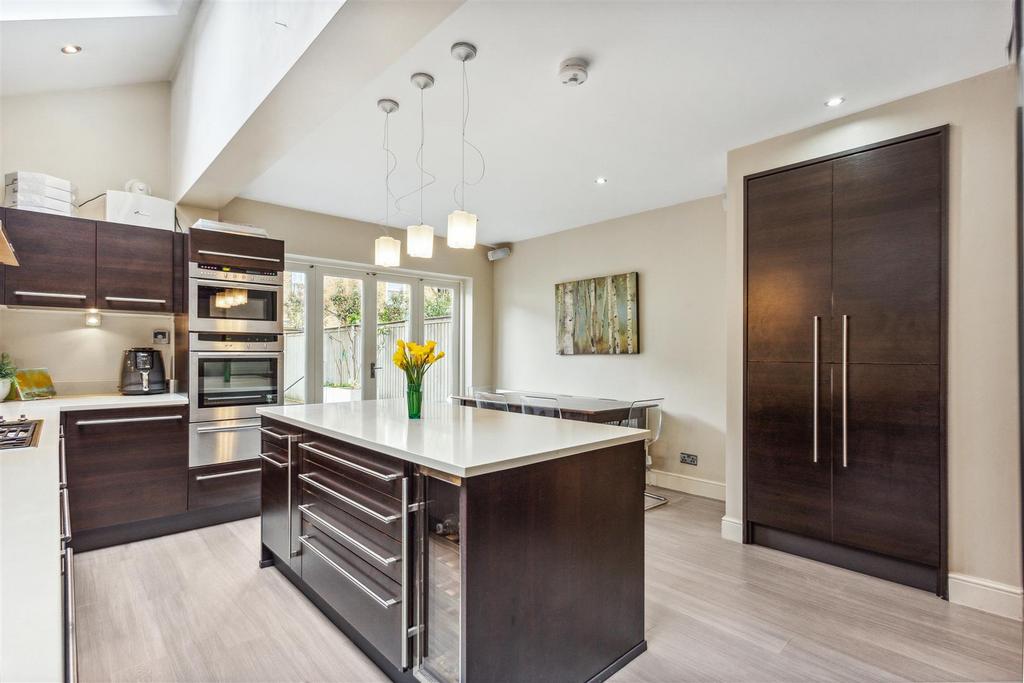 For Sale Fielding road W4