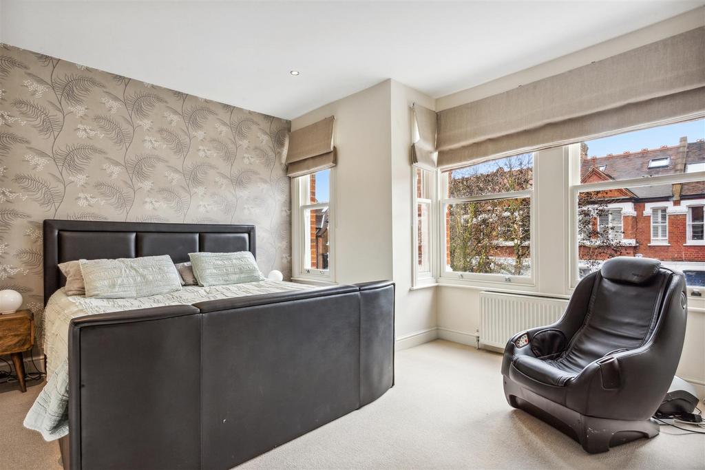 For Sale Fielding road W4