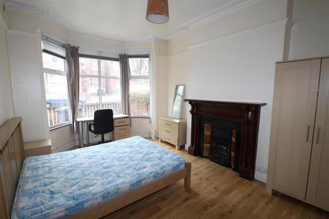 5 Westcotes Drive, Leicester, LE3 0QT