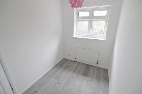 70 Silver Spring Close, Erith, DA8 1EQ