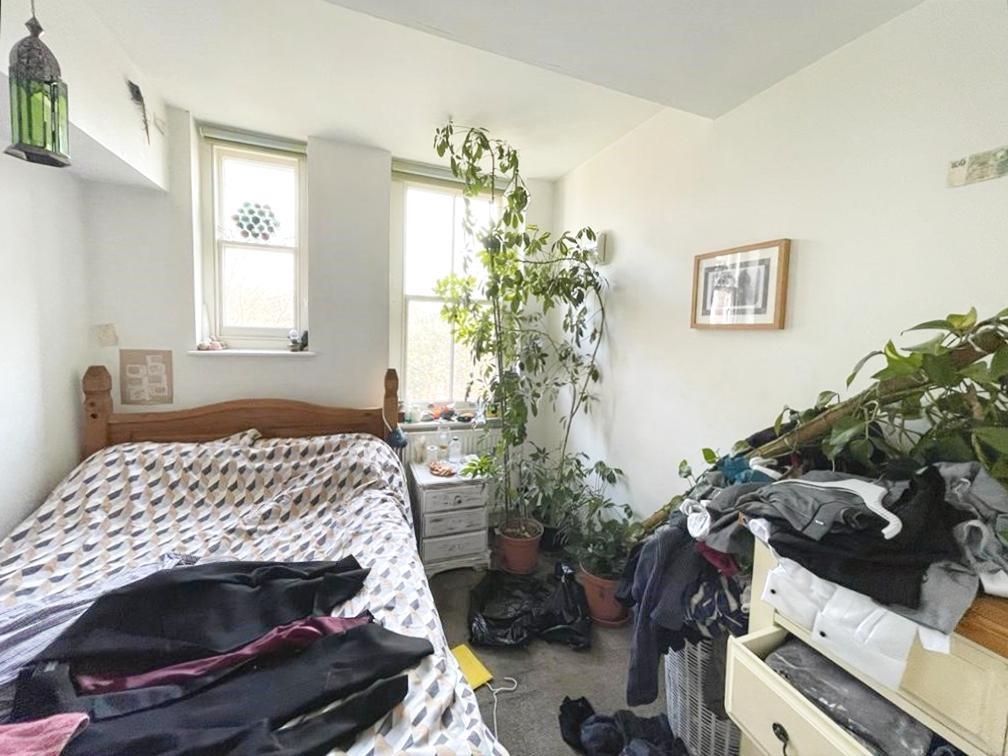 Bedroom%201.jpg