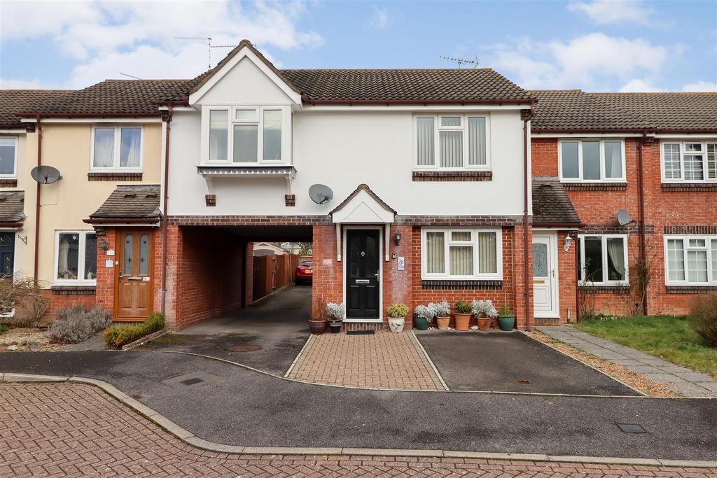Crockhurst, Southwater, Horsham 2 bed terraced house for sale £340,000