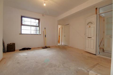 104 High Street, Gloucester, GL1 4TA
