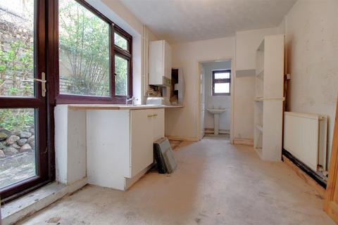 104 High Street, Gloucester, GL1 4TA