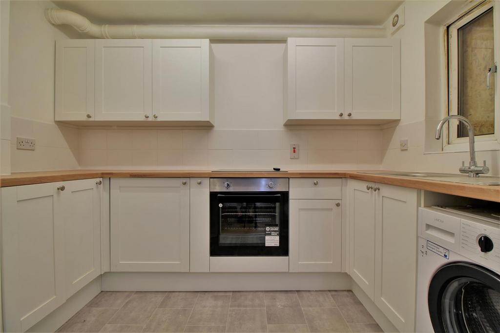 Stratton Road, Gloucester 2 bed terraced house for sale £170,000