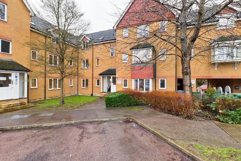 1 bedroom ground floor flat for sale - Redoubt Close, Hitchin, SG4