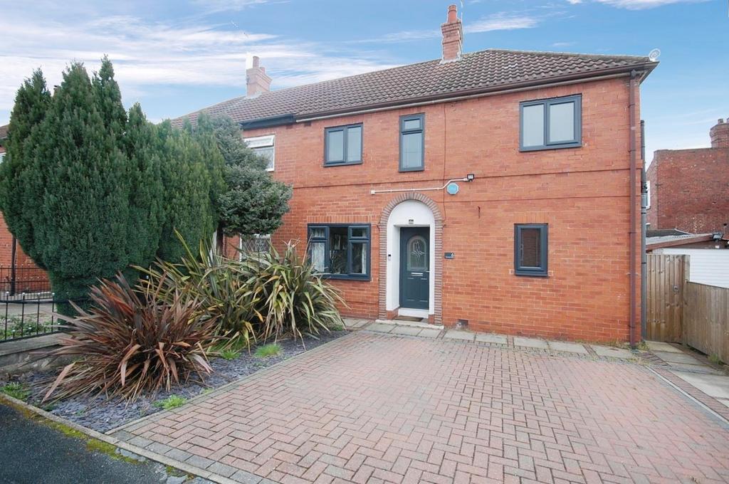 Ramsden Street, Kippax, Leeds 3 bed semidetached house for sale £199,950