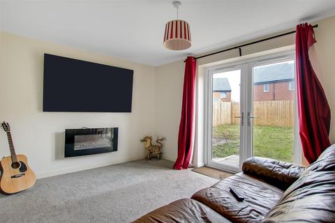 3 bedroom semi-detached house for sale - Burnet Drive, Darlington