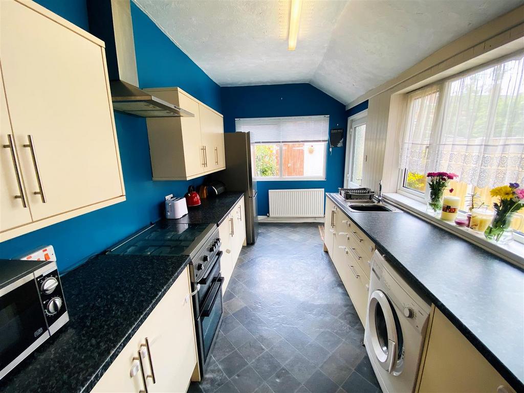 Dunhill Road, Goole 4 bed terraced house £130,000