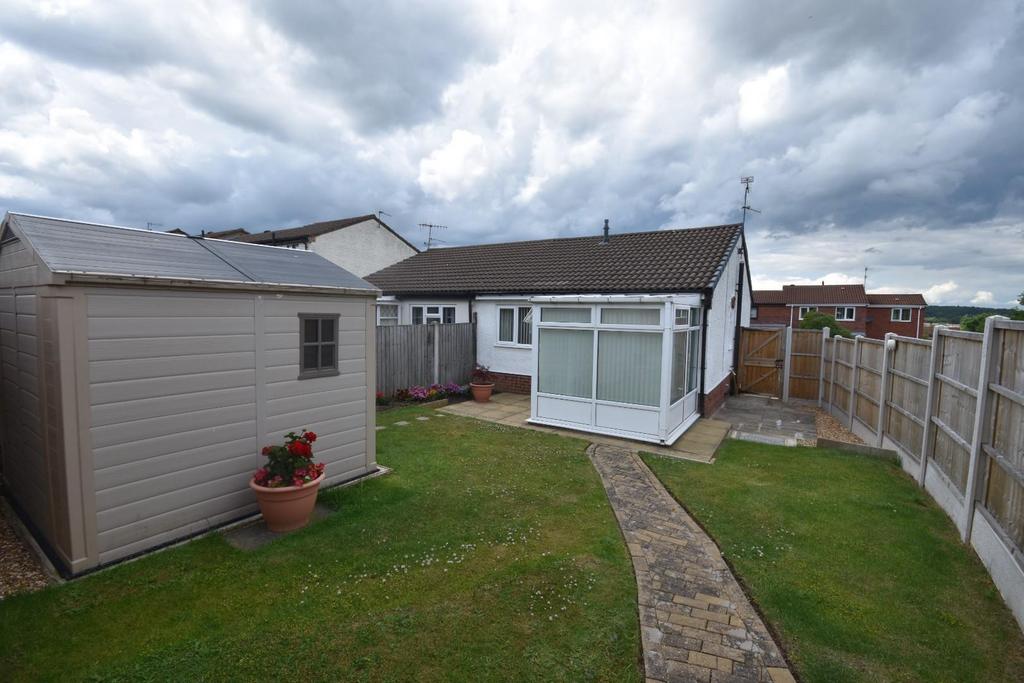 Firvale Road, Walton, Chesterfield, S42 7NN 2 bed semidetached
