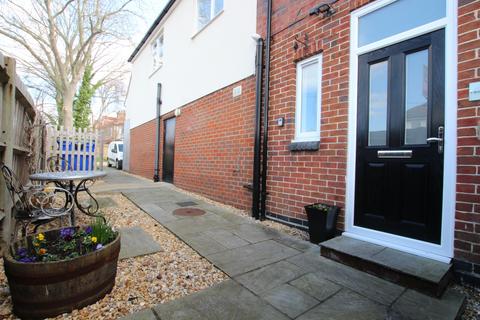 Flat 1, 98 Bedhampton Road, Bedhampton, Havant, PO9 3EZ
