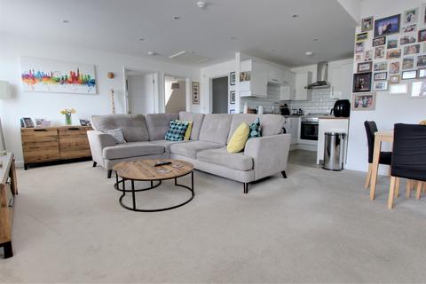 Flat 1, 98 Bedhampton Road, Bedhampton, Havant, PO9 3EZ