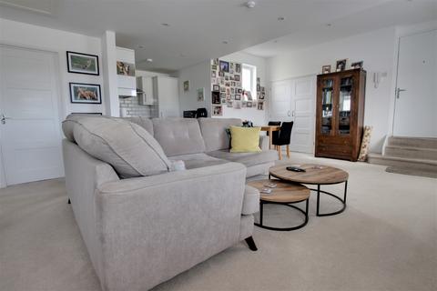 Flat 1, 98 Bedhampton Road, Bedhampton, Havant, PO9 3EZ