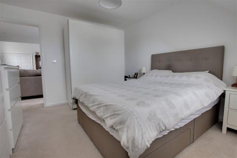 Flat 1, 98 Bedhampton Road, Bedhampton, Havant, PO9 3EZ