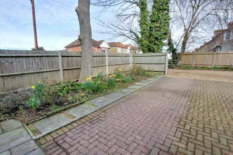 Flat 1, 98 Bedhampton Road, Bedhampton, Havant, PO9 3EZ