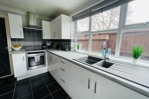 14 Bartestree Close, Redditch, B98 0AZ