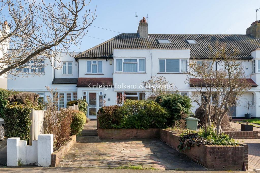 Wickham Chase, West Wickham 3 bed terraced house £570,000