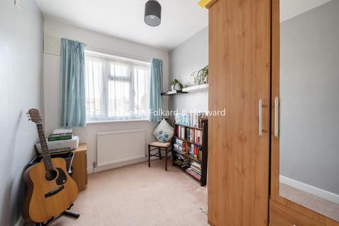 228 Wickham Chase, West Wickham, BR4 0BS