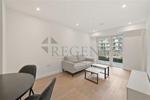 1 bedroom apartment to rent, Galleria House, Western Gateway, E16