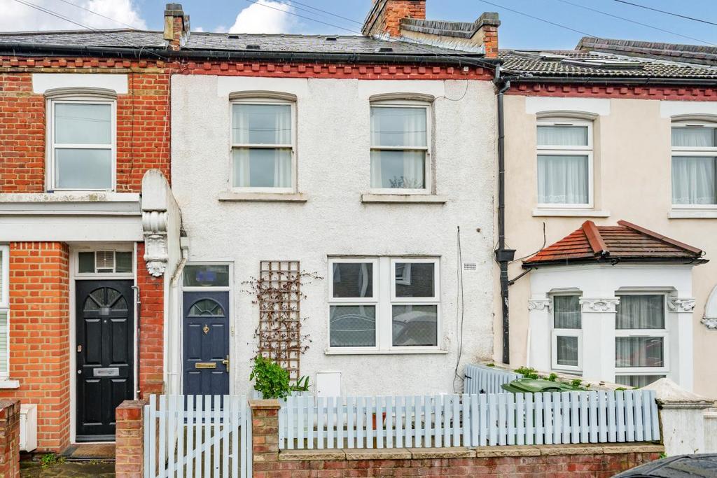 Wellfield Road, Streatham 2 bed flat for sale £375,000
