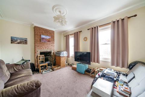 2 bedroom flat for sale - Wellfield Road, Streatham