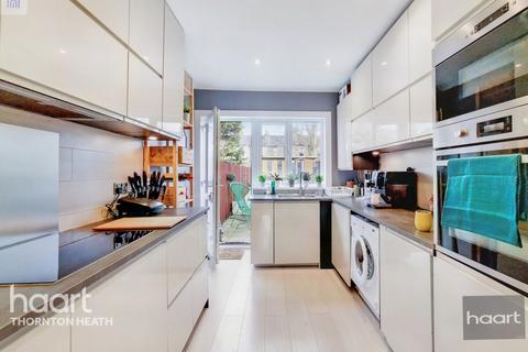 31 Maplethorpe Road, Thornton Heath, CR7 7LZ
