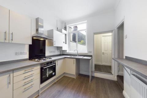 2 bedroom terraced house to rent, Hawes Street, ST6