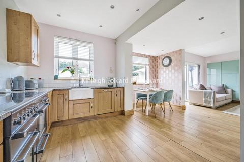 40 Hurstdene Avenue, Bromley, BR2 7JJ