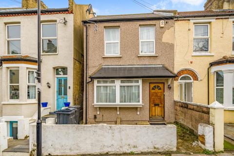 3 bedroom semi-detached house for sale - Queen Mary Road, Crystal Palace