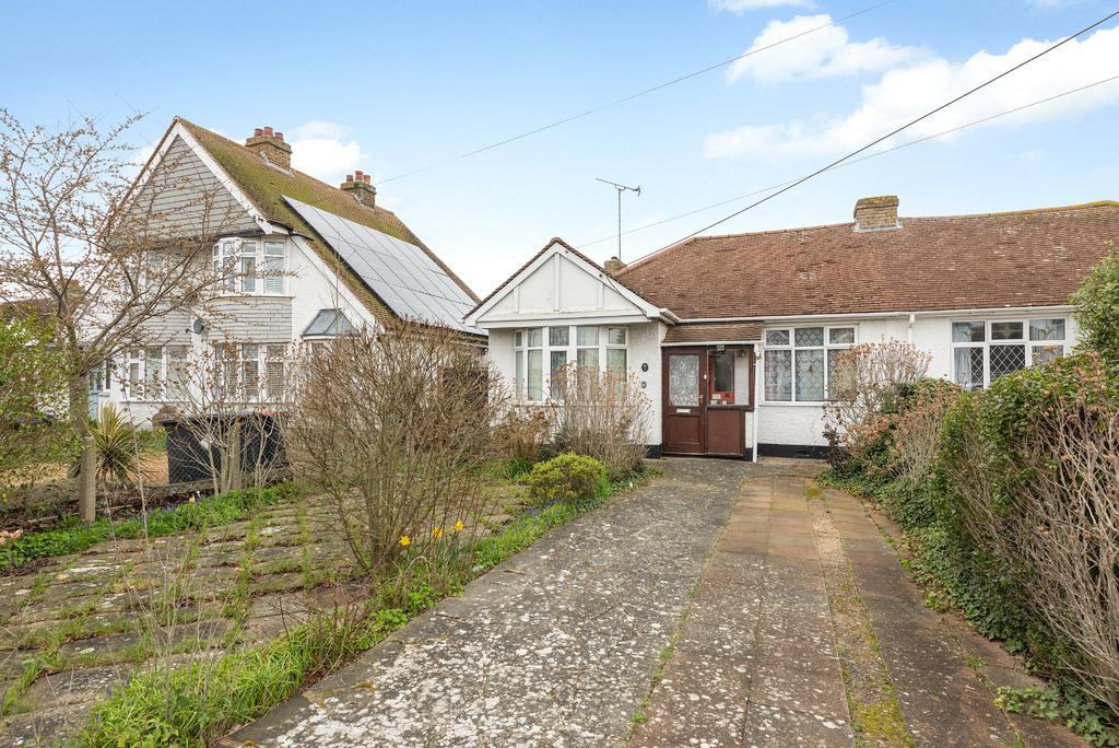 St. Johns Road, Whitstable 2 bed semidetached bungalow for sale £350,000