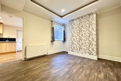 2 bedroom end of terrace house to rent - Grafton Street, Hull, East Riding of Yorkshire, UK, HU5