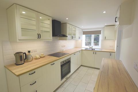 2 bedroom house to rent, East Street, Jackson Bridge, Holmfirth, West Yorkshire, UK, HD9