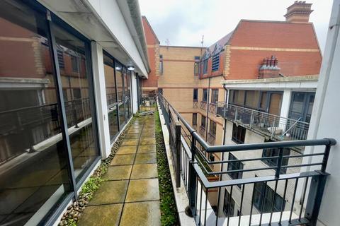 2 bedroom flat to rent, Park Row, Leeds, West Yorkshire, UK, LS1