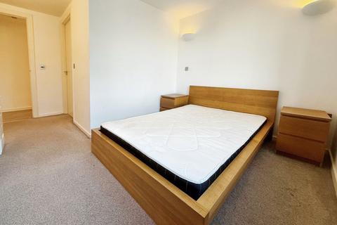 2 bedroom flat to rent, West Point, Wellington Street, Leeds, LS1