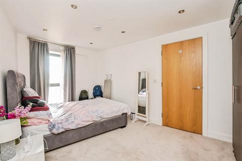 2 bedroom flat to rent, Mabgate, Leeds, West Yorkshire, LS9