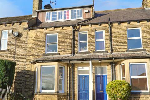 1 bedroom terraced house to rent, Woodhall Road, Calverley, Pudsey, West Yorkshire, UK, LS28