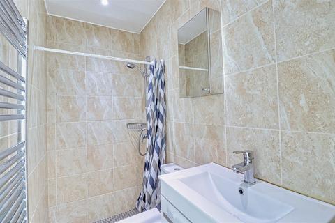 1 bedroom terraced house to rent, Woodhall Road, Calverley, Pudsey, West Yorkshire, UK, LS28