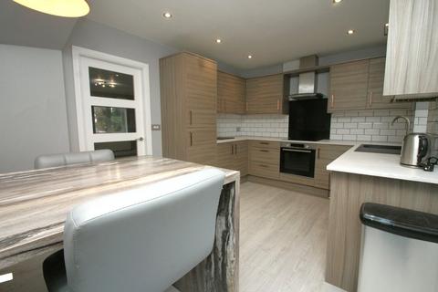 3 bedroom terraced house to rent, Lumb Hall Way, Drighlington, Bradford, West Yorkshire, BD11