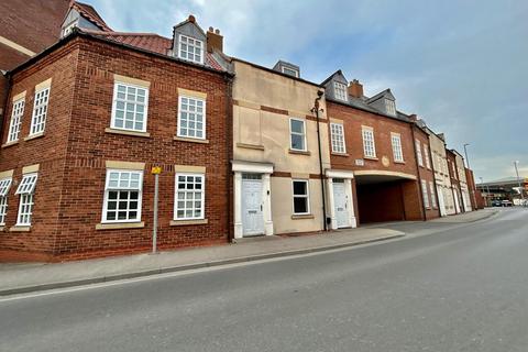 3 bedroom house to rent, Minster Wharf, Beverley, East Riding of Yorkshire, UK, HU17