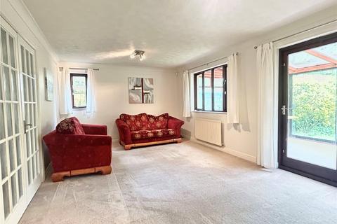 3 bedroom semi-detached house to rent, Hollin Mews, Weetwood, Leeds, LS16
