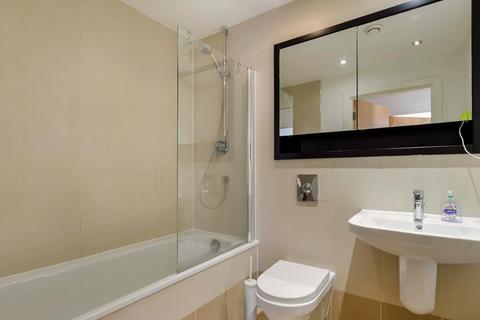 2 bedroom flat to rent, Pond Garth, York, North Yorkshire, YO1