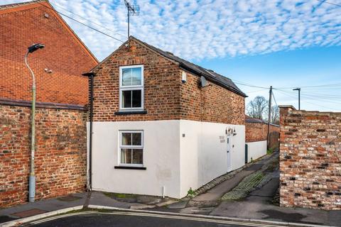 1 bedroom detached house to rent, Earle Street, York, YO31