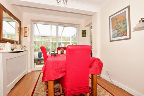 27 Lower Road, Temple Ewell, Dover, CT16 3DX