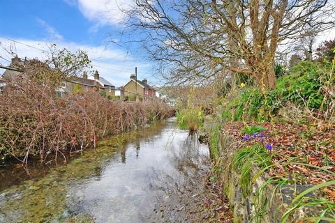 27 Lower Road, Temple Ewell, Dover, CT16 3DX