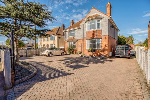 Berrow Road, Burnham-on-Sea, Somerset, TA8